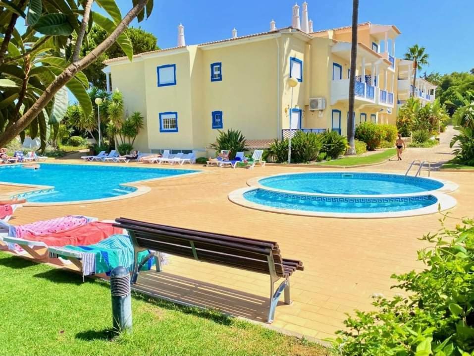 Flamingo'S Apartment W/ 2 Swimming Pool Албуфейра Экстерьер фото